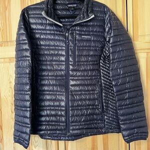 Patagonia Women's Navy Puffer Jacket